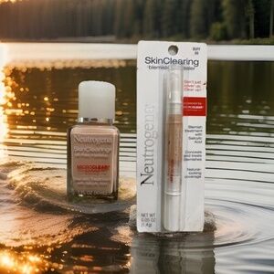 Neutrogena Skin Clearing Oil Free Foundation Acne w Salicylic + Blemish Conceale